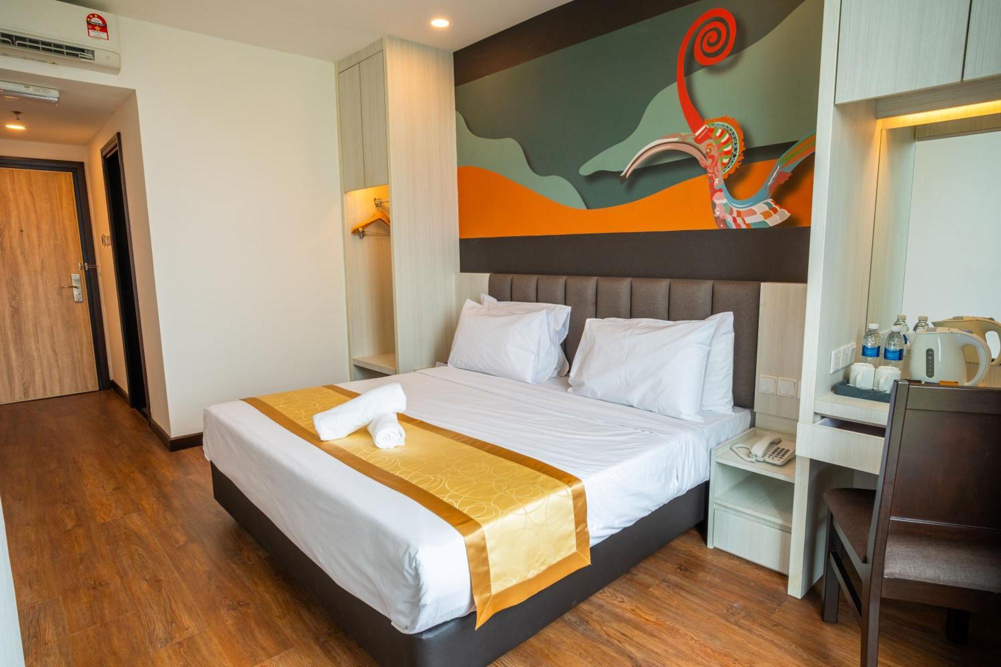 City Rise Hotel Miri Exterior photo